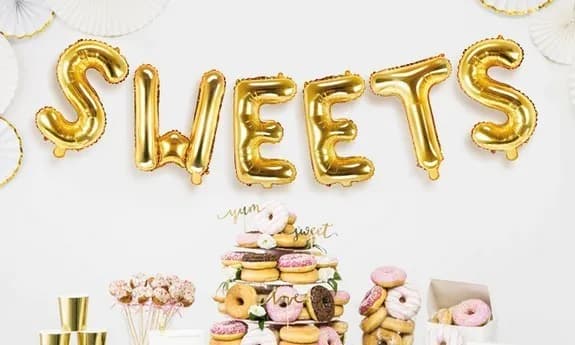 Słodki stół na komunię jak zrobić: proste pomysły i przepisy na sukces